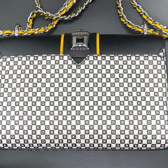 Michael Kors Rose MD Flap New York City Taxi Collection - Picture 3 of 6